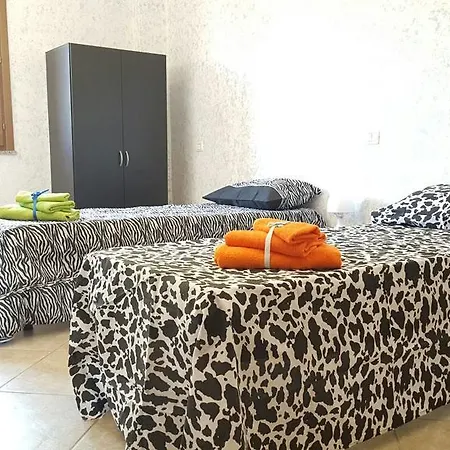 A Casa Nostra منزل للإقامة كابيتانا